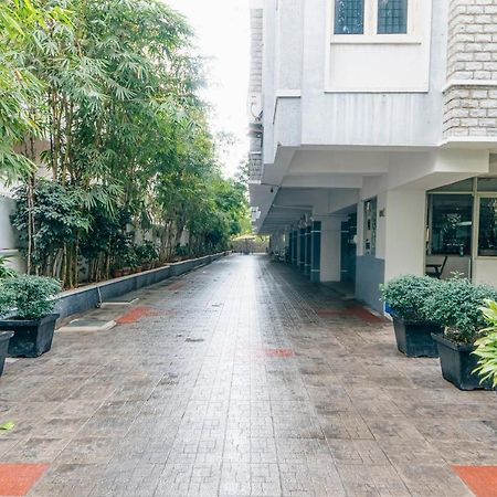Hotel Athome , Whitefields, Kondapur Haiderabad Buitenkant foto