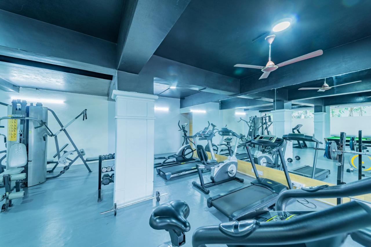 Hotel Athome , Whitefields, Kondapur Haiderabad Buitenkant foto