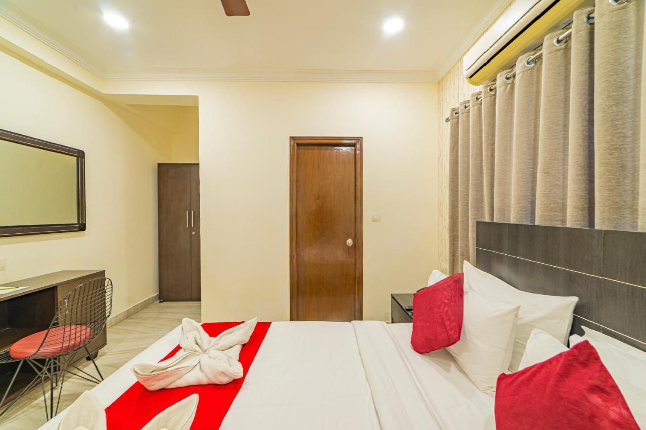 Hotel Athome , Whitefields, Kondapur Haiderabad Buitenkant foto