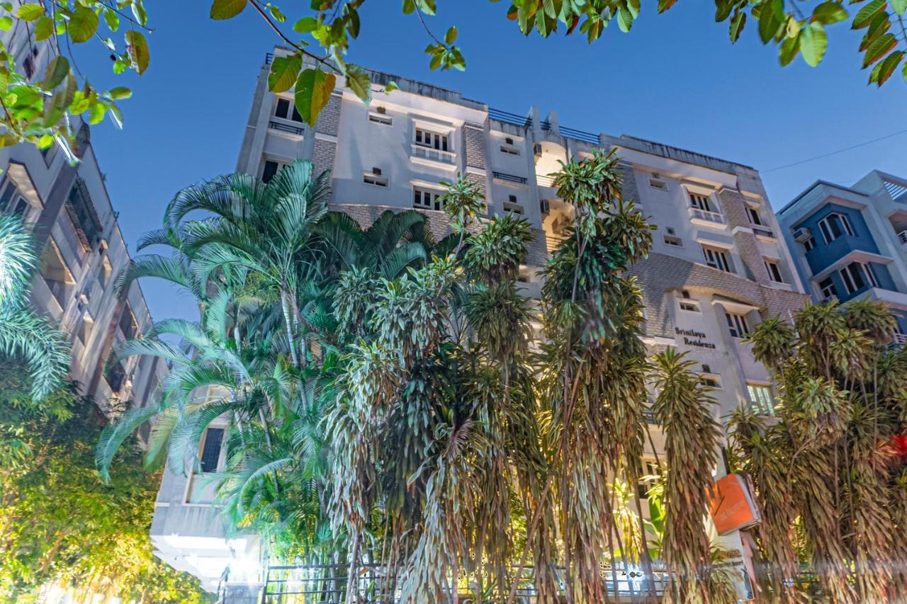 Hotel Athome , Whitefields, Kondapur Haiderabad Buitenkant foto