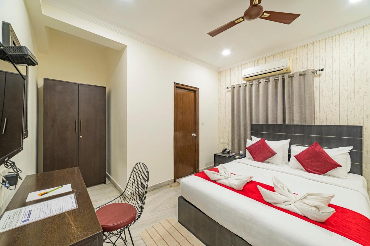 Hotel Athome , Whitefields, Kondapur Haiderabad Buitenkant foto