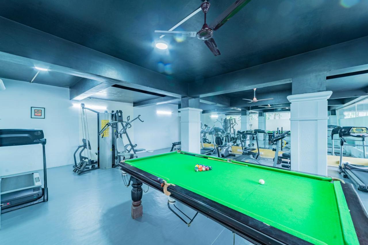 Hotel Athome , Whitefields, Kondapur Haiderabad Buitenkant foto