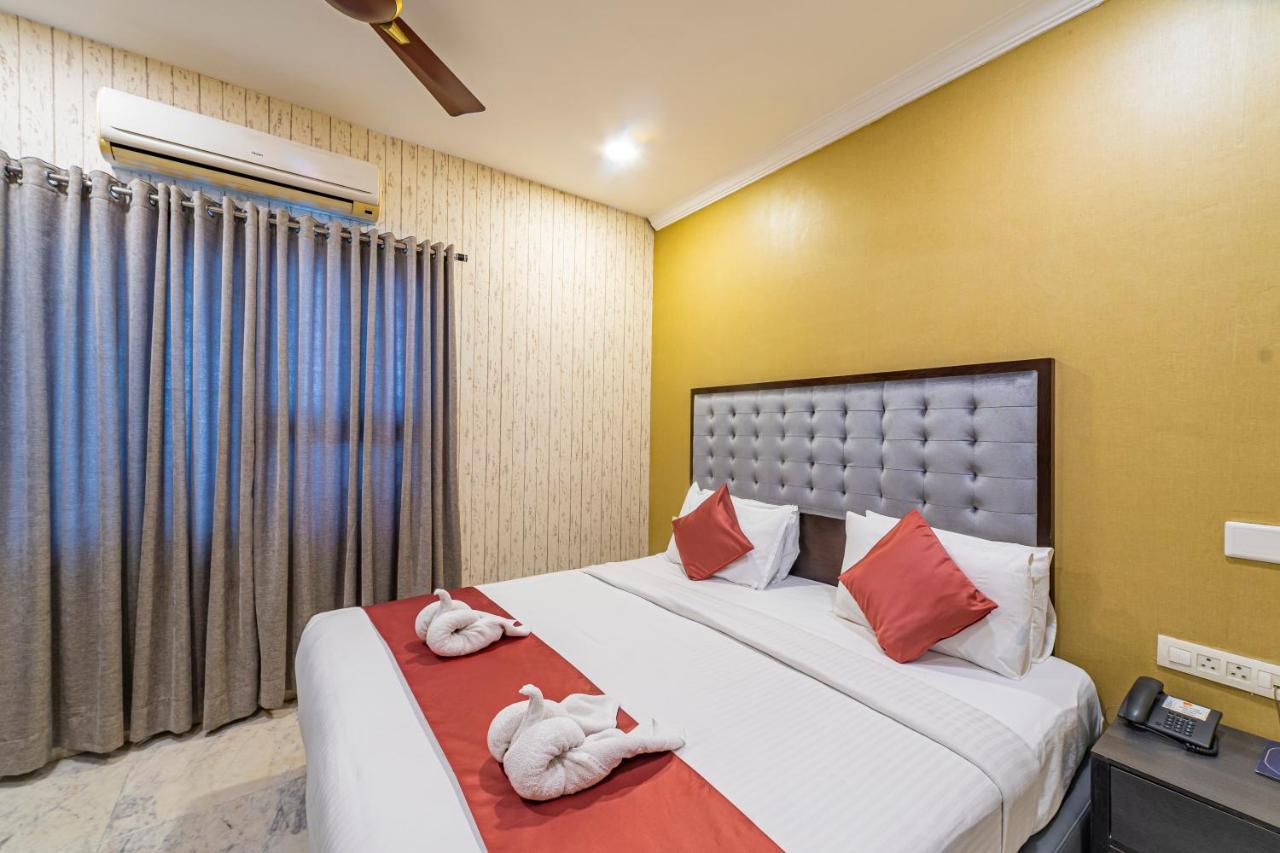 Hotel Athome , Whitefields, Kondapur Haiderabad Buitenkant foto