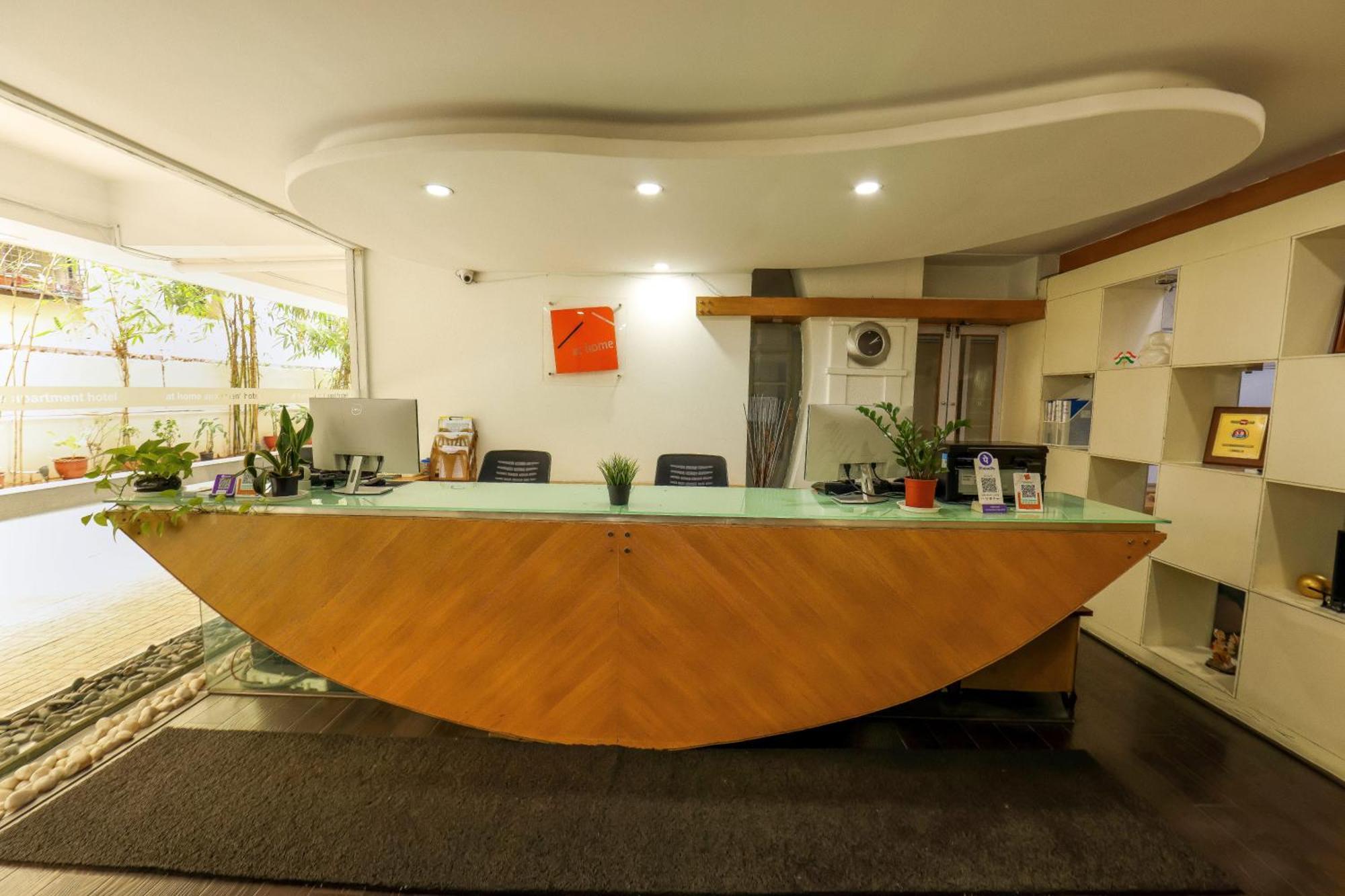 Hotel Athome , Whitefields, Kondapur Haiderabad Buitenkant foto